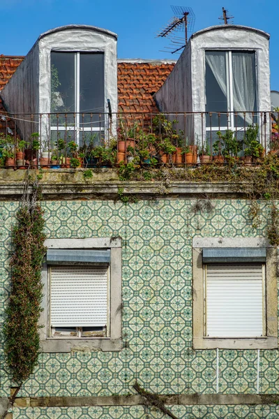 Vintage tegels gevel in Lissabon — Stockfoto