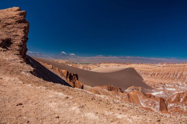 Ay Vadisi 'ndeki büyük kum tepesi, Atacama