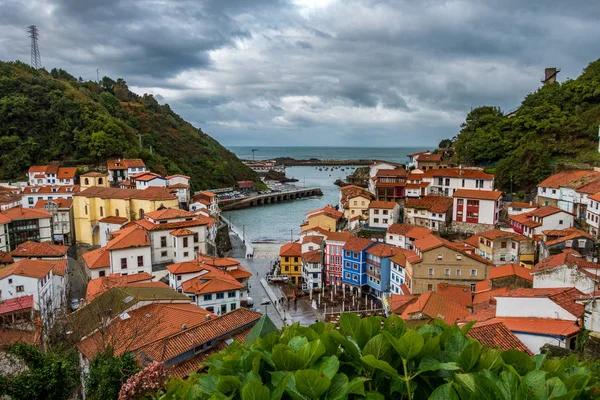 アストゥリアス州のCudillero村のトップビュー — ストック写真