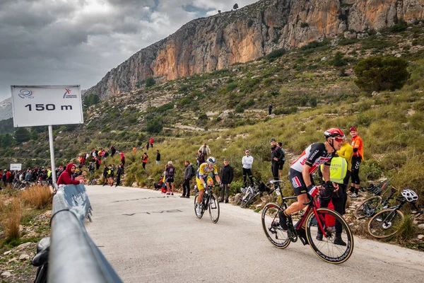 Philippe Gilbert ascendiendo la montaña de Bernia — Foto de Stock