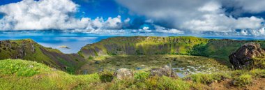 Rano Kau volkan krateri ultra geniş panorama