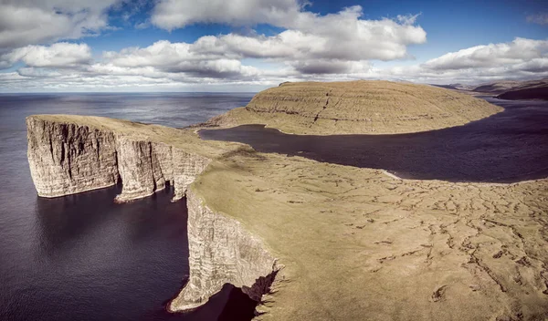 Sorvagsvatn Lake over the Ocean wide angle vintage view, Faroe Islands — стокове фото