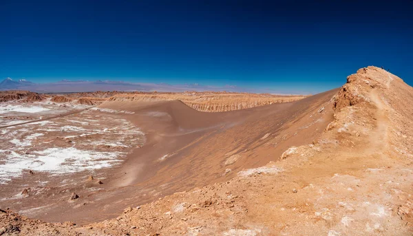 Velká duna a silnice v Moon Valley — Stock fotografie