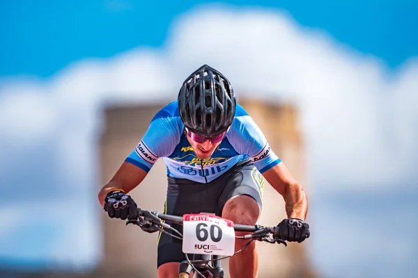 Cesar Belenguer MTB rider participa en el campeonato MTB —  Fotos de Stock