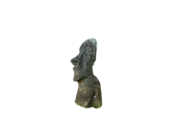 Estátua de moai icônica isolada no fundo branco — Fotografia de Stock