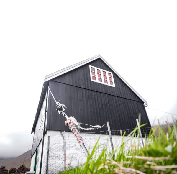 Onderaanzicht van versterking voor de wind — Stockfoto