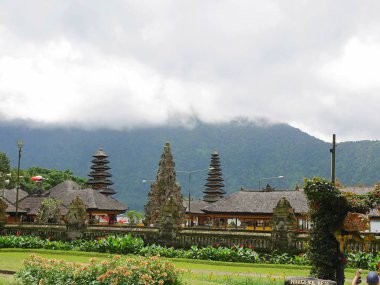 Bali, Pura Oolong Danu Bratan, göl Bratan su üzerinde ana Tapınağı