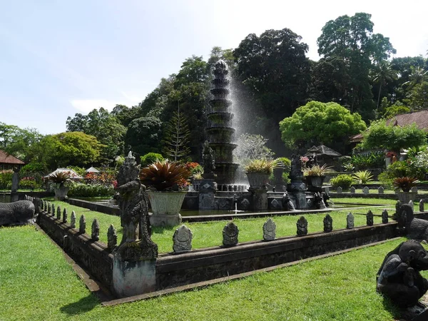 Palacio Del Agua Bali Tirthaganga —  Fotos de Stock