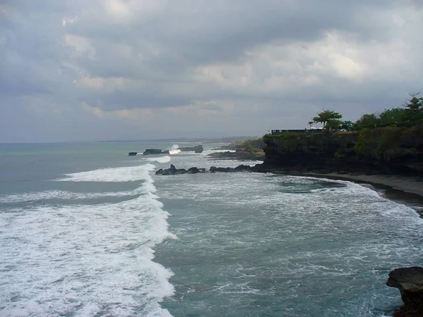 Tanah Lot Egy Templom Egy Templom Víz Óceán Egy Szép — Stock Fotó