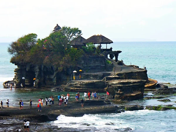 Tanah Lot Egy Templom Egy Templom Víz Óceán Egy Szép — Stock Fotó