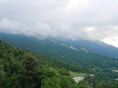 Yaz, yüksek dağlar çok güzel Dağları, Yeşil dağlar, kar