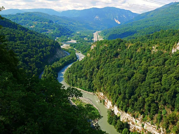 Mzymta River Flod Ravinen Mountain River Stormande Floden — Stockfoto