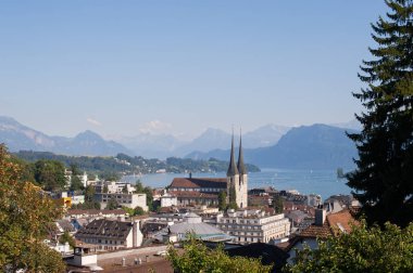 Luzern, İsviçre: Kilise St. Leodeger veya Hofkirche, Roma Katolik Kilisesi 17. yüzyıl içinde inşa