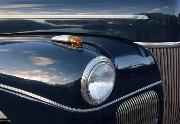 Vintage bleu foncé Détails de la voiture — Photo