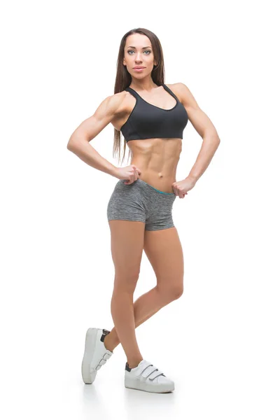 Schöne fit Mädchen in Sport-BH und Shorts — Stockfoto