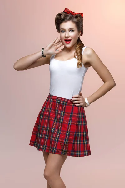 Vackra pin-up girl — Stockfoto