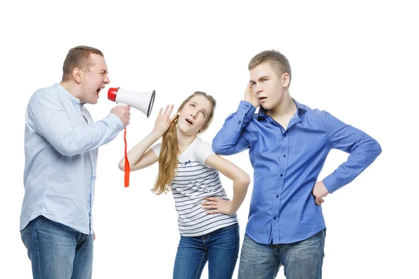 Father screaming at teenage children — Stock Photo, Image