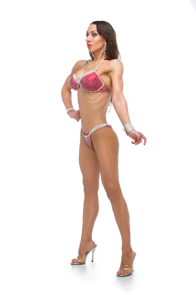 Bikini fitness fille en maillot de bain rouge — Photo