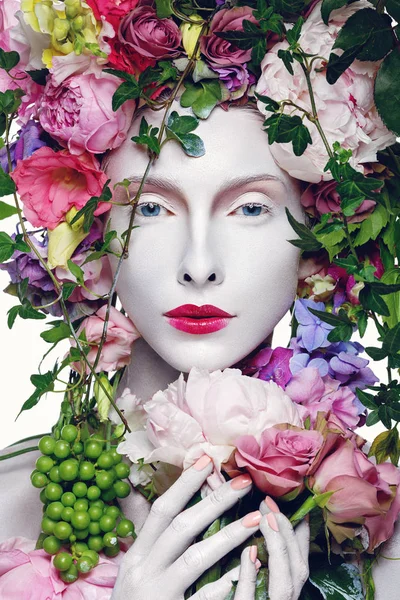 Beautiful flower queen — Stock Photo, Image