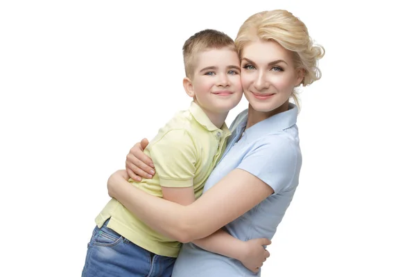 Молода Мати обіймає сина — стокове фото