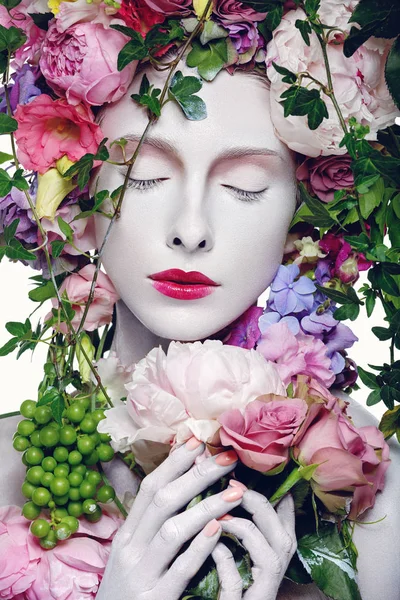 Beautiful flower queen — Stock Photo, Image