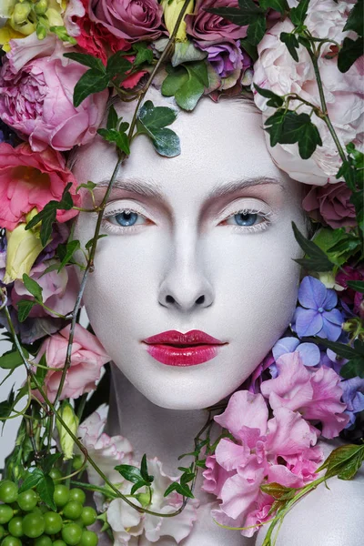 Krásná květinová královna — Stock fotografie