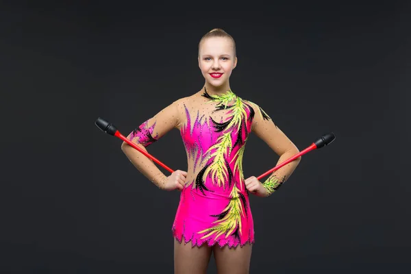 Hermosa chica gimnasta adolescente —  Fotos de Stock