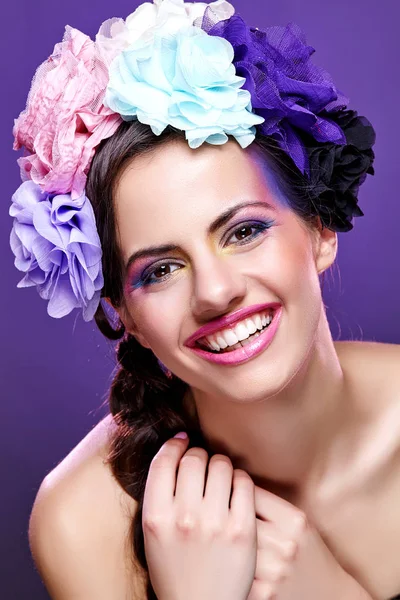 Beautiful girl with purple makeup — Stock Photo, Image