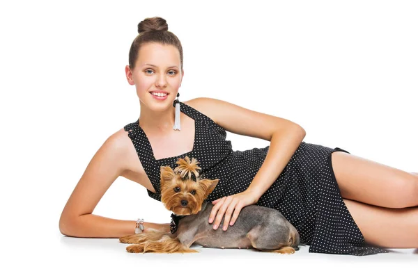 Menina com yorkie cão — Fotografia de Stock