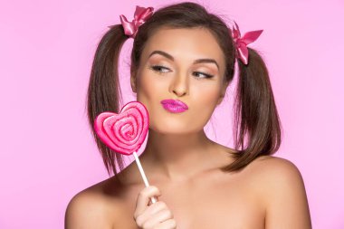 iki ponytails kızla