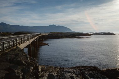 Norveç'te Atlantik yolu Köprüsü