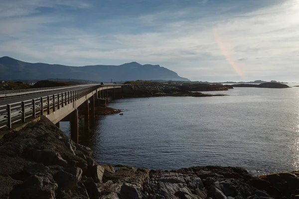 Norveç'te Atlantik yolu Köprüsü