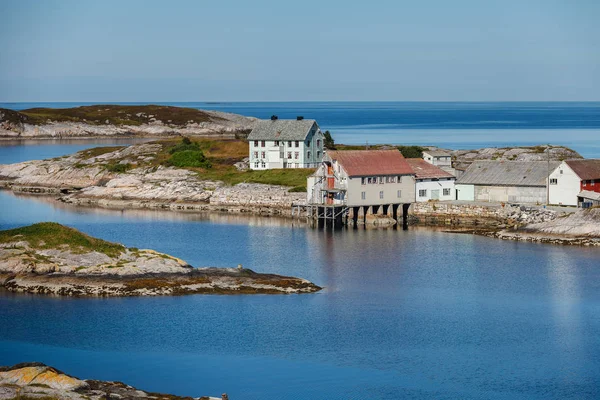 Vacker utsikt på norska fjordar — Stockfoto