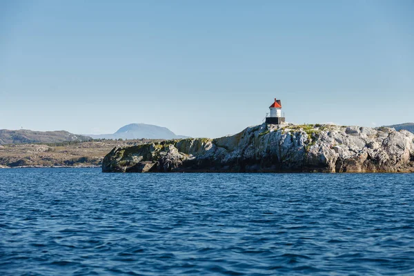 Bela vista sobre fiordes noruegueses — Fotografia de Stock