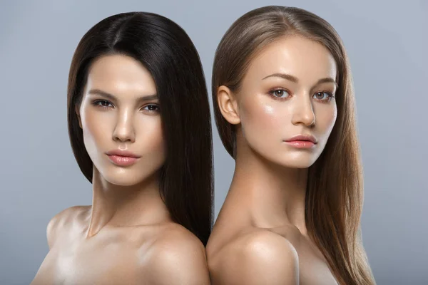 Dwie kobiety z naturalnego makijażu — Zdjęcie stockowe
