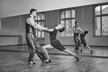 güzel çift tango dans