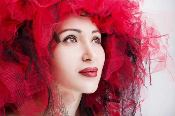 Ritratto di bella donna dalle labbra rosse. Foto di moda — Foto Stock