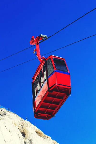 Cable car to Rosh HaNikra grotto in Israel. — Stock Photo, Image