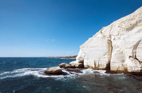 Rosh Hanikra Cliff near Israeli- Lebanese Border — Stock Photo, Image