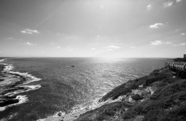 Rosh Hanikra sahilinden görünümü. İsrail deniz sınır son nokta. 