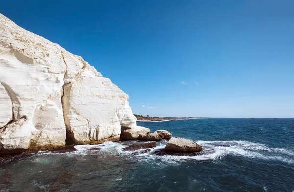 Rosh Hanikra Cliff near Israeli- Lebanese Border — Stock Photo, Image