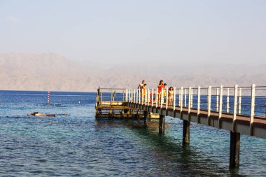 Eilat, İsrail - 8 Ekim 2017: Kızıldeniz Körfez Eilat İsrail'in Coast