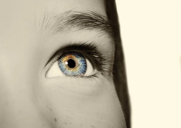 A beautiful insightful look eye. — Stock Photo, Image