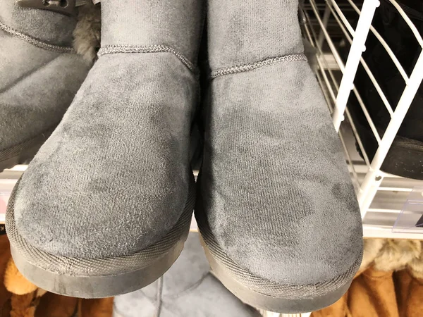 Ugg boots on the counter in the store — Stock Photo, Image