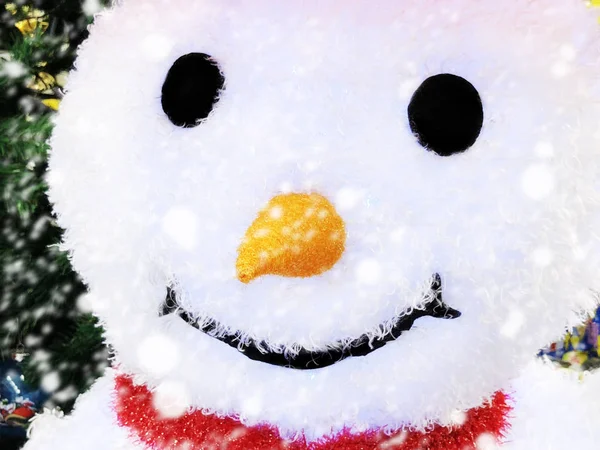 Χαρούμενος χιονάνθρωπος γλυκός. Χριστούγεννα και Πρωτοχρονιά. Χριστουγεννιάτικο δώρο Tag — Φωτογραφία Αρχείου