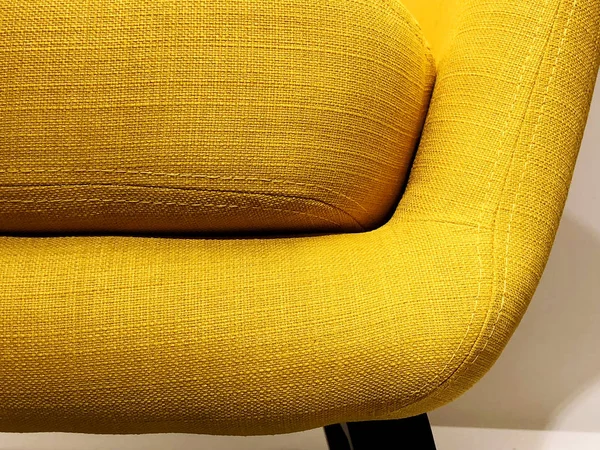 Sillón en venta como un interior en la casa . —  Fotos de Stock