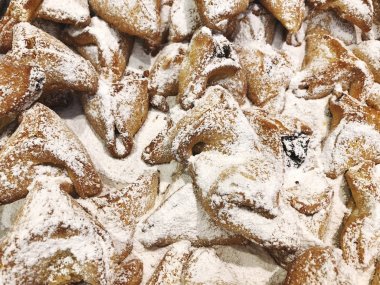 Yahudi tatil Purim kavramı hamantaschen çerezler ile. 