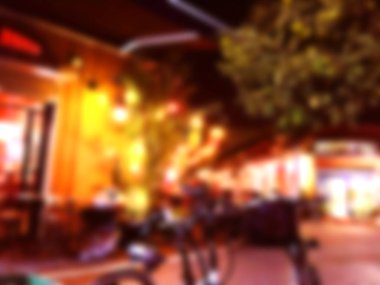 Arka arka plan bulanık insanların gece kulübü. 