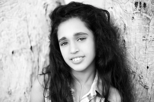 Retrato de uma menina africana sorridente — Fotografia de Stock