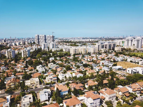 Rishon Lezion, İsrail kareden, dron havadan görünümü.